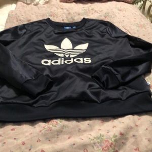 Great adidas long sleeve pull over